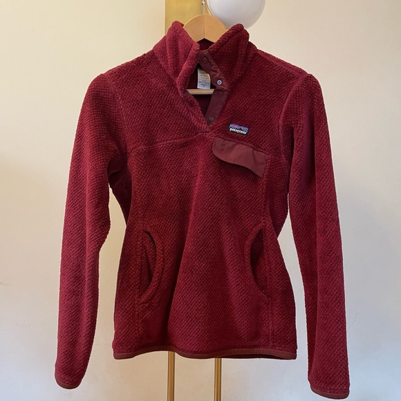 Patagonia | Maroon Wine Red Re-Tooled T Snap
Pullover Fleece Jacket - Picture 2 of 6